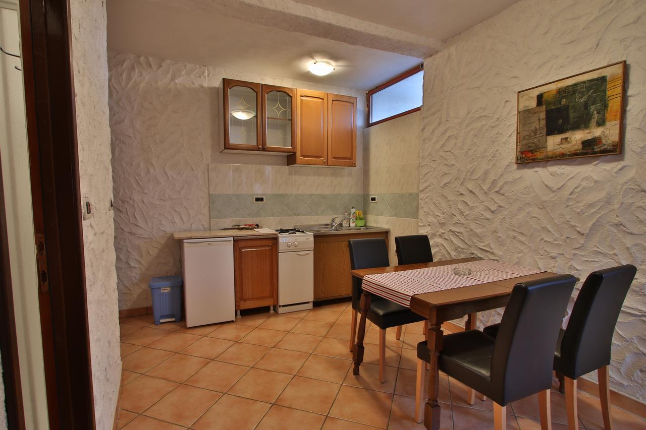 Rooms And Apartment Feral Rovinj Eksteriør billede