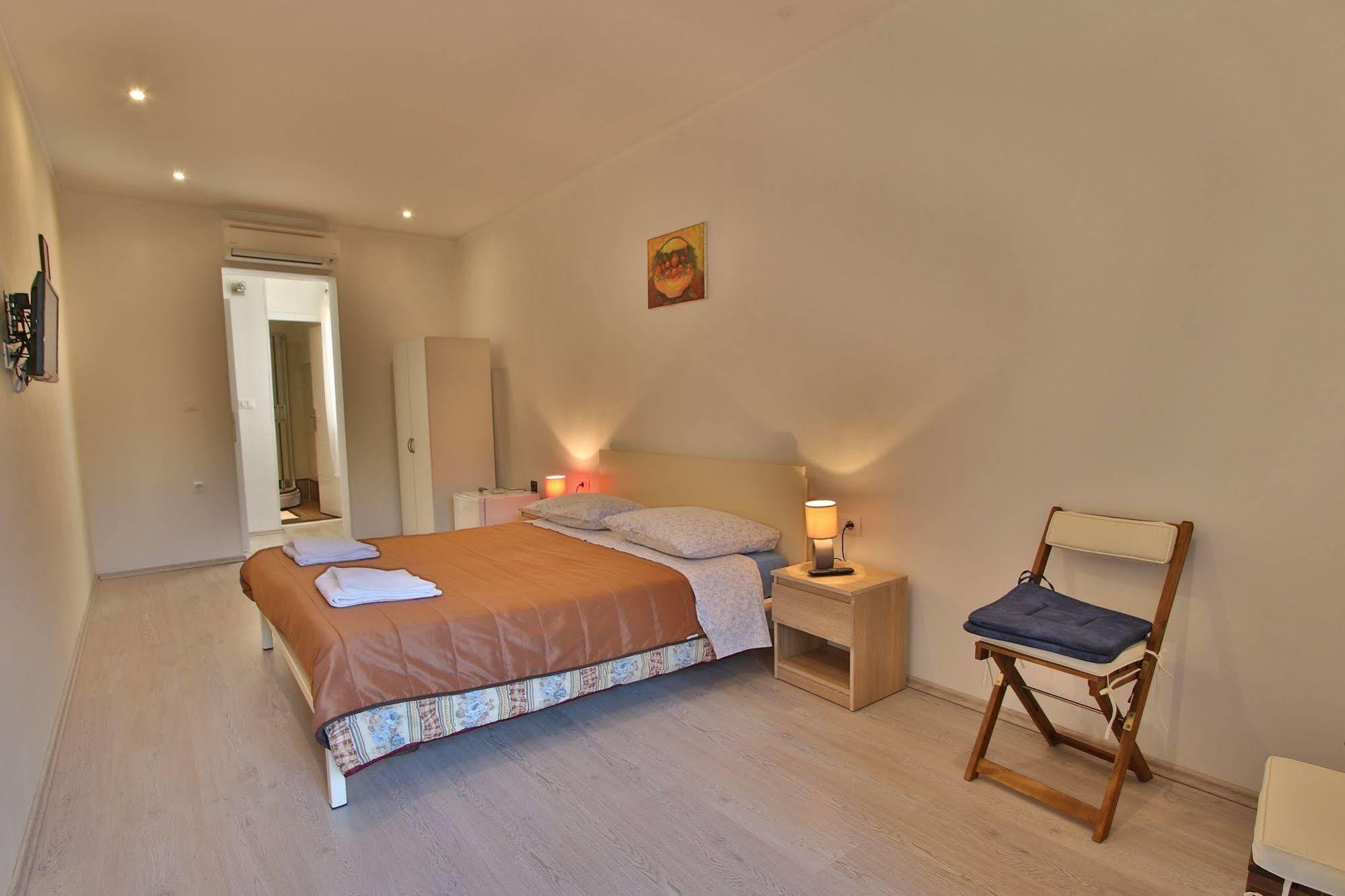 Rooms And Apartment Feral Rovinj Eksteriør billede